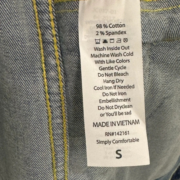 LulaRoe JAXON Embroidered denim jacket - Picture 8 of 11